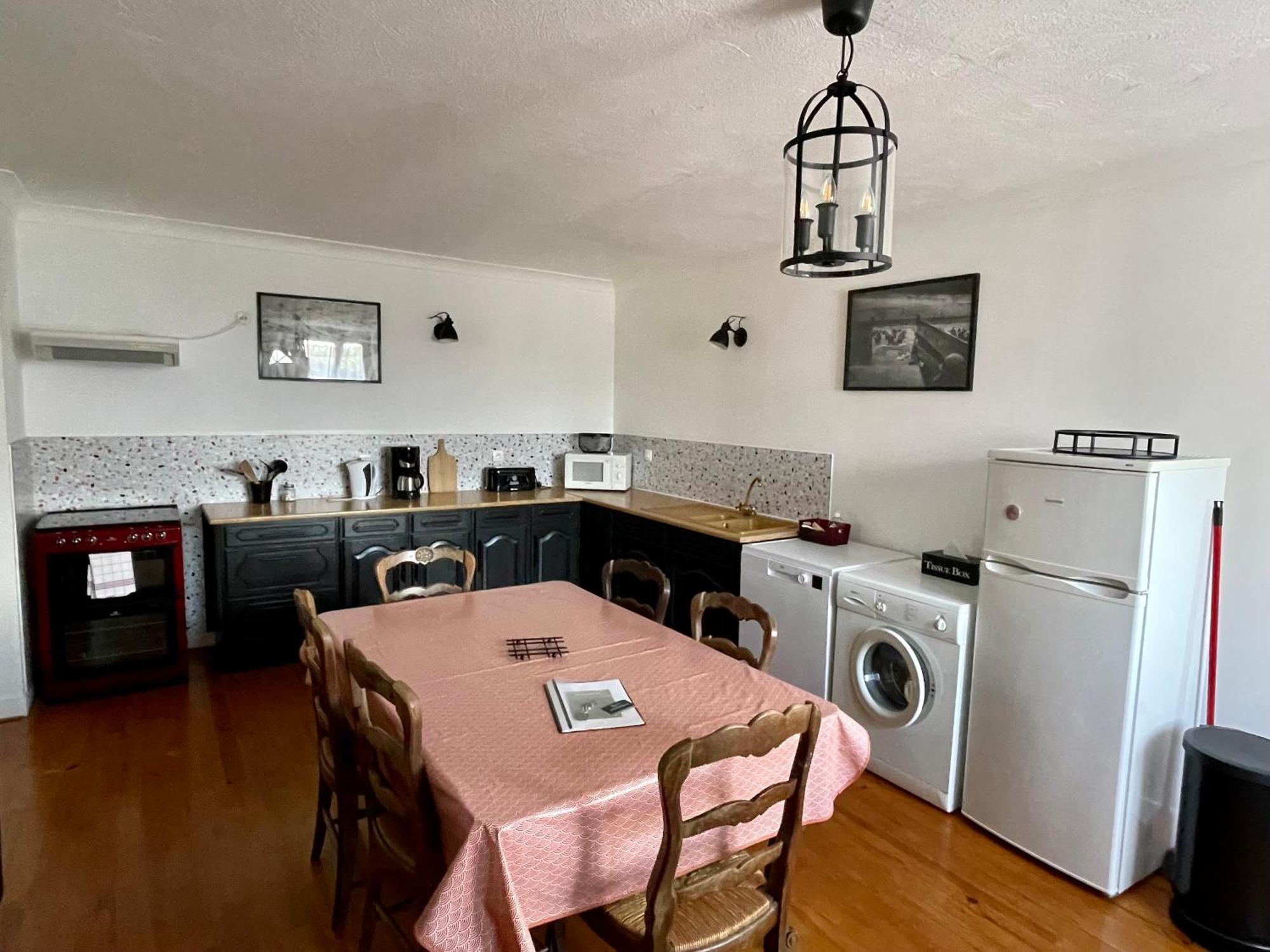 Gite Omaha 3 Etoiles - La Ferme Delaunay Saint-Come-du-Mont Exterior photo