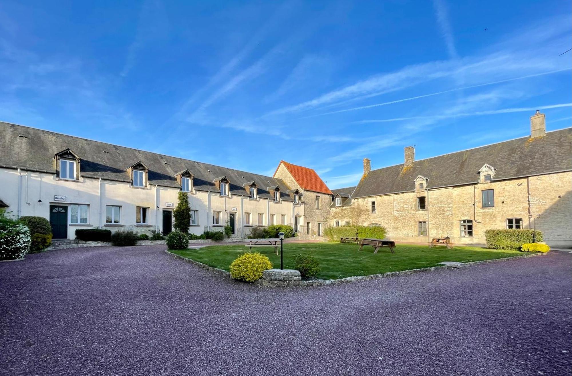 Gite Omaha 3 Etoiles - La Ferme Delaunay Saint-Come-du-Mont Exterior photo